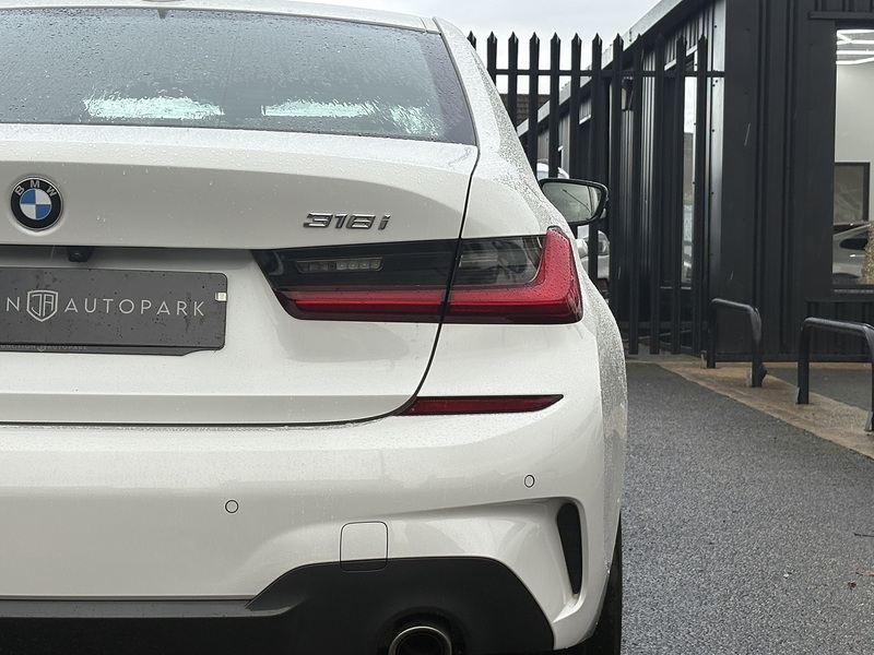 BMW 3 Series 318i M Sport - U610