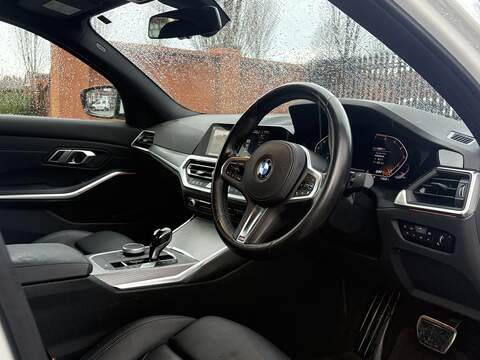 BMW 3 Series 318i M Sport - U610