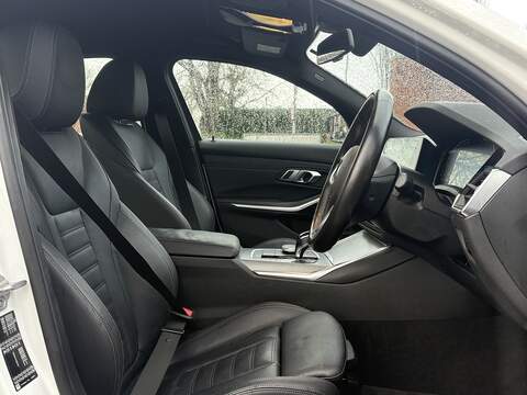 BMW 3 Series 318i M Sport - U610