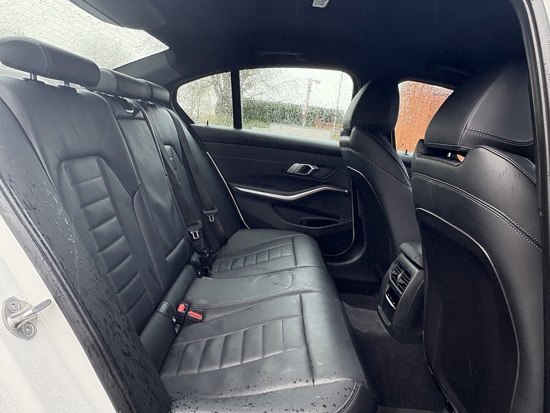 BMW 3 Series 318i M Sport - U610