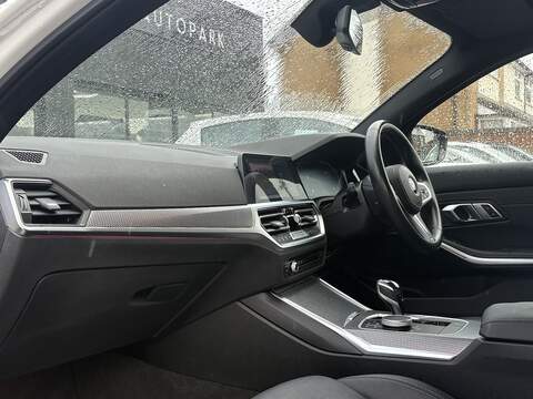 BMW 3 Series 318i M Sport - U610