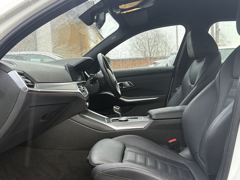 BMW 3 Series 318i M Sport - U610