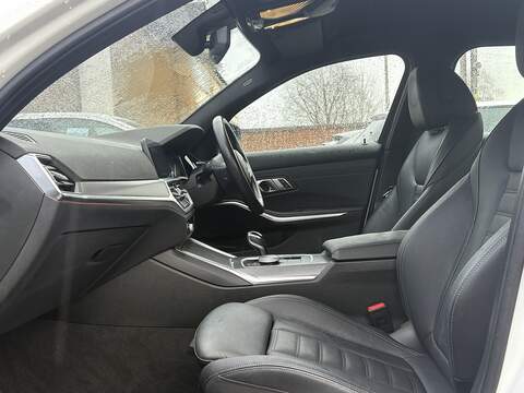 BMW 3 Series 318i M Sport - U610