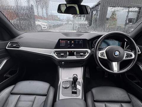 BMW 3 Series 318i M Sport - U610
