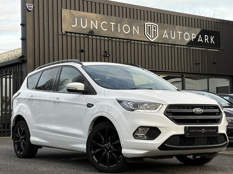 Ford Kuga T EcoBoost ST-Line X - U611