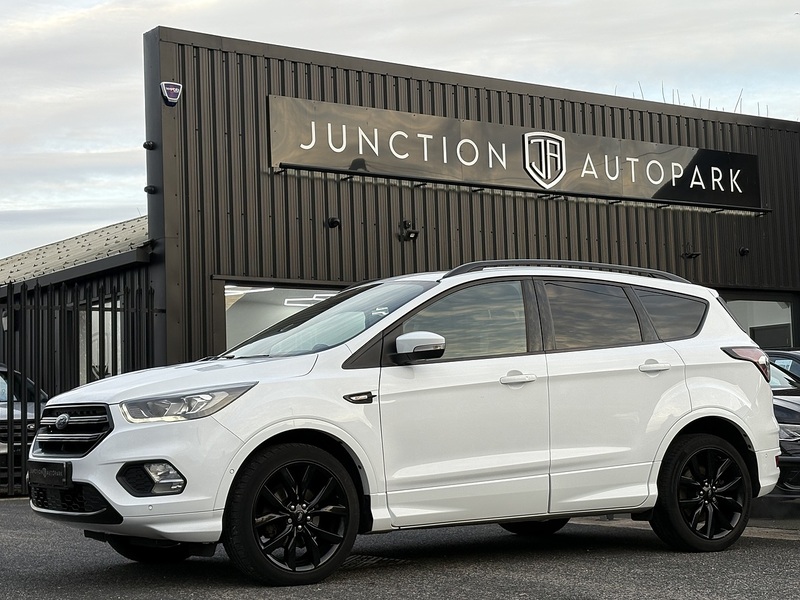 Ford Kuga T EcoBoost ST-Line X - U611