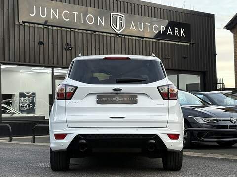 Ford Kuga T EcoBoost ST-Line X - U611