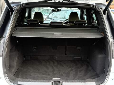 Ford Kuga T EcoBoost ST-Line X - U611