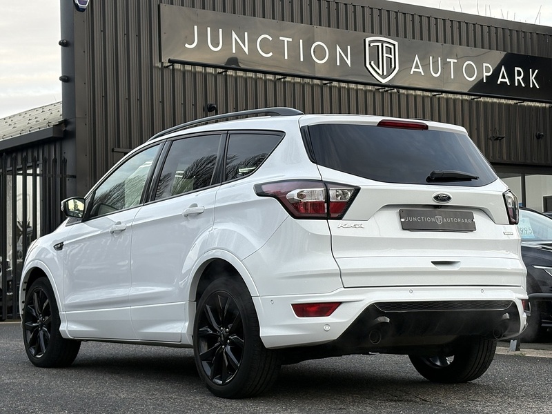 Ford Kuga T EcoBoost ST-Line X - U611