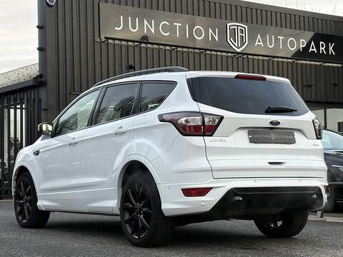 Ford Kuga T EcoBoost ST-Line X - U611