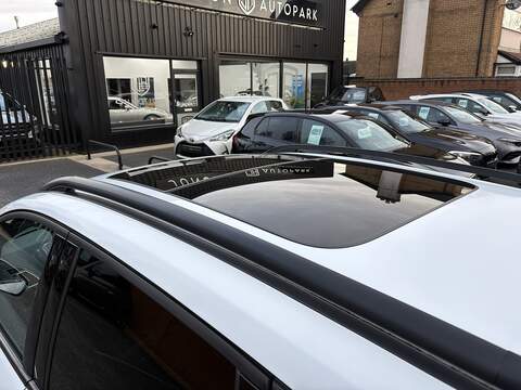 Ford Kuga T EcoBoost ST-Line X - U611