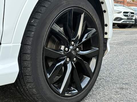 Ford Kuga T EcoBoost ST-Line X - U611