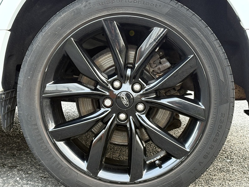 Ford Kuga T EcoBoost ST-Line X - U611