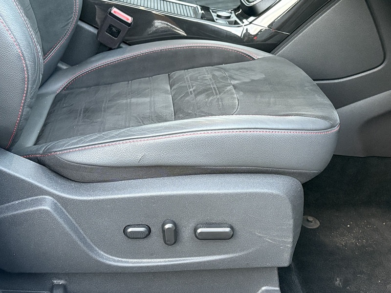 Ford Kuga T EcoBoost ST-Line X - U611