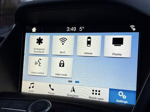 Ford Kuga T EcoBoost ST-Line X - U611