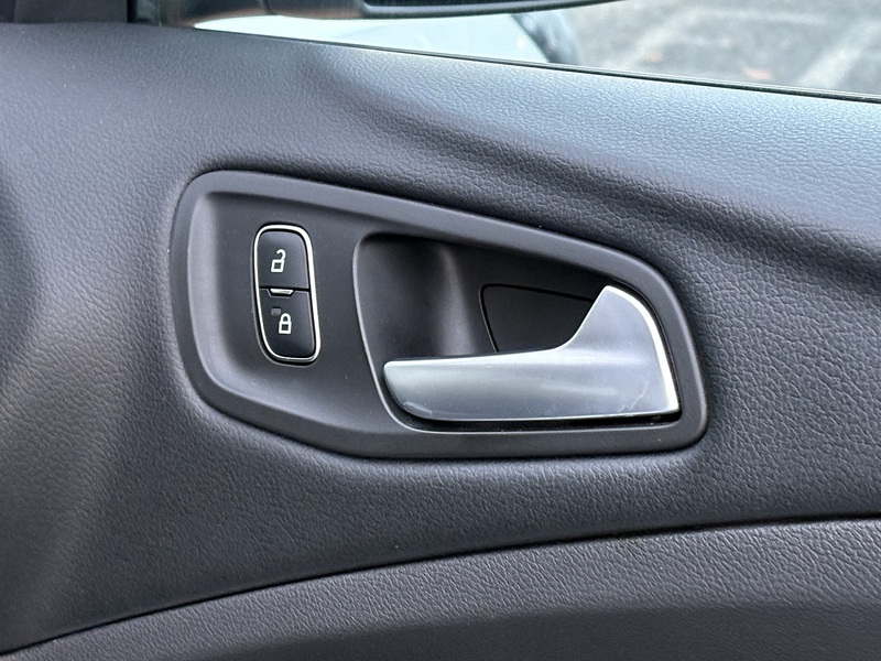 Ford Kuga T EcoBoost ST-Line X - U611