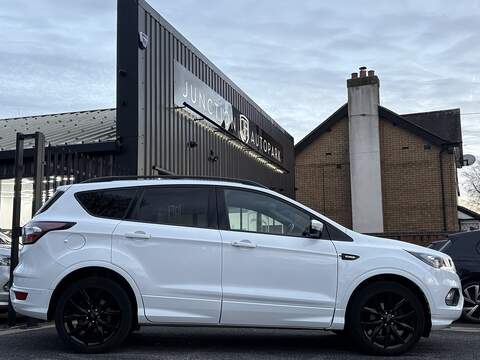 Ford Kuga T EcoBoost ST-Line X - U611