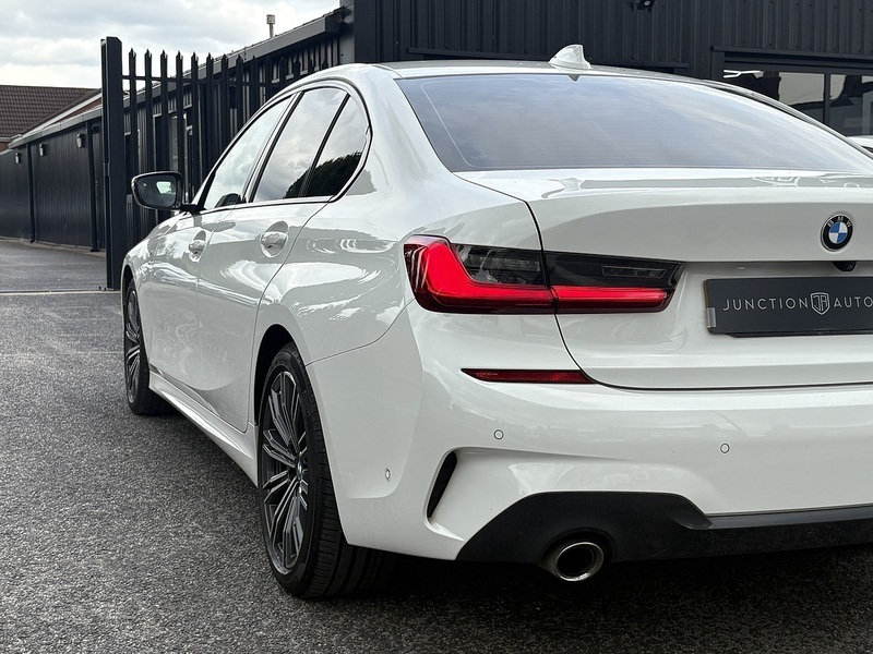 BMW 3 Series 320i M Sport - U614