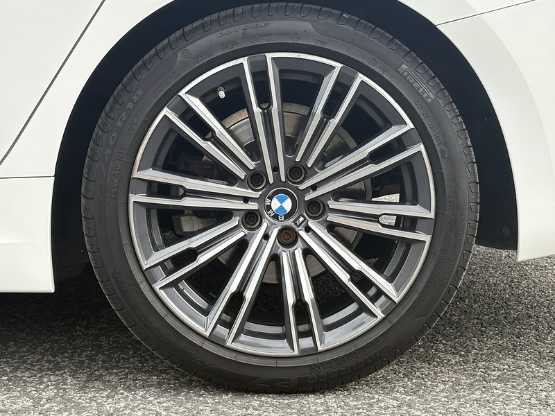 BMW 3 Series 320i M Sport - U614