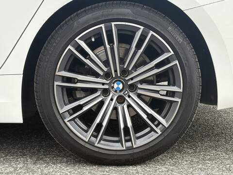 BMW 3 Series 320i M Sport - U614