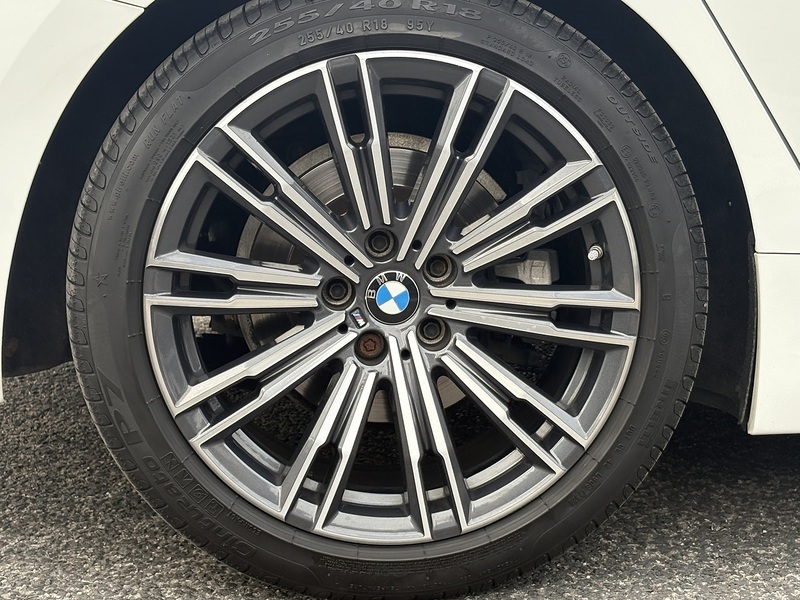BMW 3 Series 320i M Sport - U614