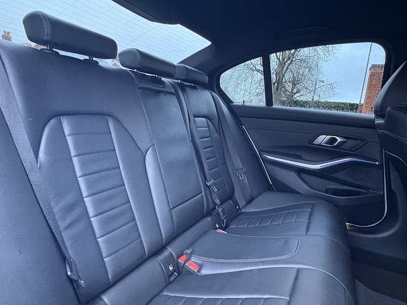 BMW 3 Series 320i M Sport - U614