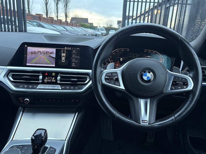 BMW 3 Series 320i M Sport - U614