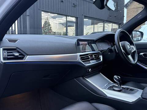 BMW 3 Series 320i M Sport - U614