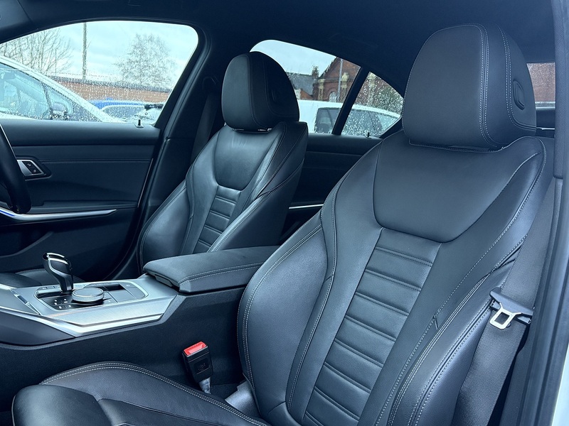 BMW 3 Series 320i M Sport - U614