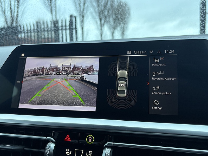 BMW 3 Series 320i M Sport - U614