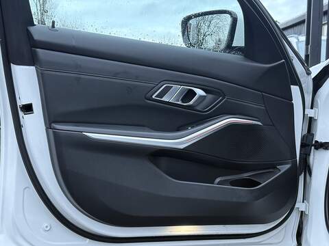 BMW 3 Series 320i M Sport - U614