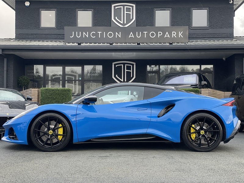 Lotus Emira V6 First Edition - U619