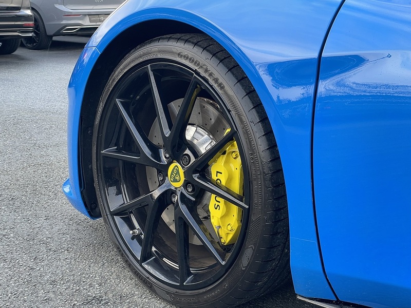 Lotus Emira V6 First Edition - U619