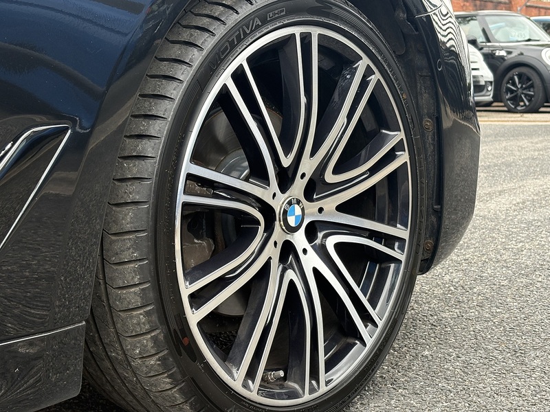 BMW 5 Series 520d M Sport - U620