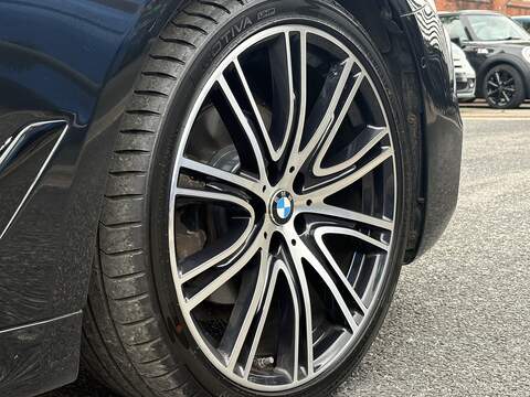 BMW 5 Series 520d M Sport - U620