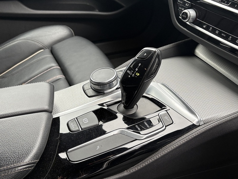 BMW 5 Series 520d M Sport - U620