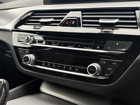 BMW 5 Series 520d M Sport - U620