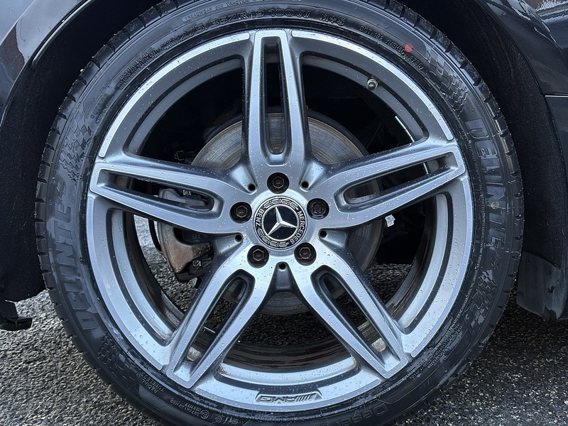 Mercedes-Benz E Class E220d AMG Line - U621