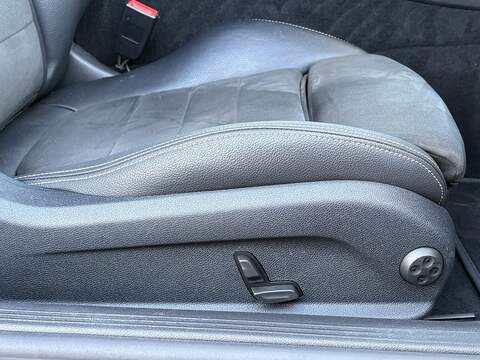 Mercedes-Benz E Class E220d AMG Line - U621