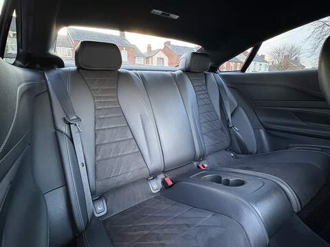 Mercedes-Benz E Class E220d AMG Line - U621