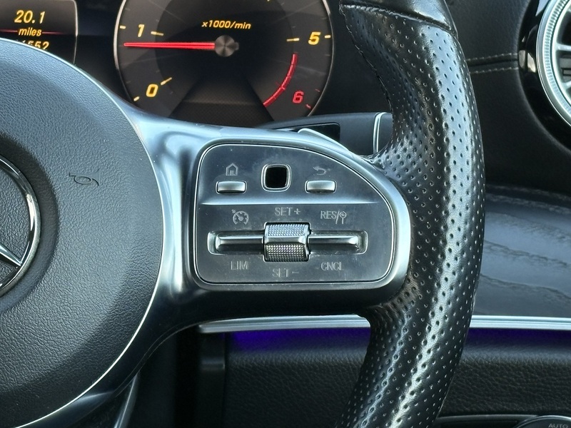Mercedes-Benz E Class E220d AMG Line - U621