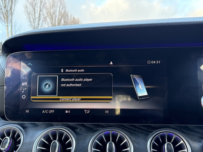 Mercedes-Benz E Class E220d AMG Line - U621
