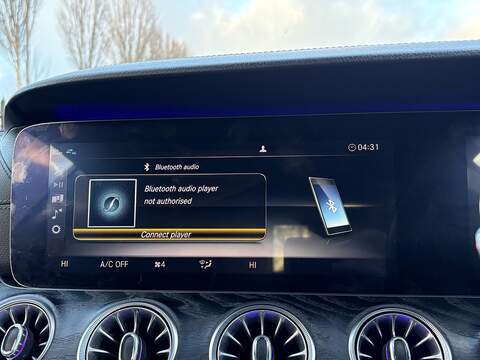 Mercedes-Benz E Class E220d AMG Line - U621