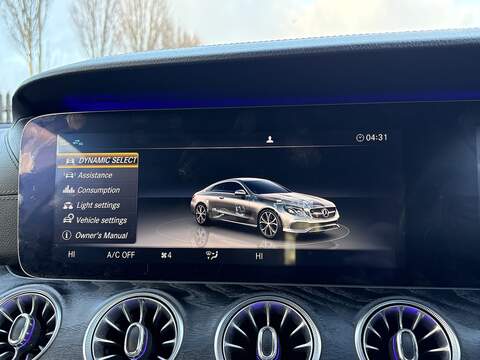 Mercedes-Benz E Class E220d AMG Line - U621