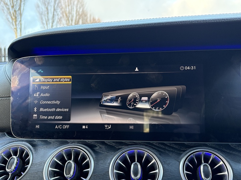 Mercedes-Benz E Class E220d AMG Line - U621