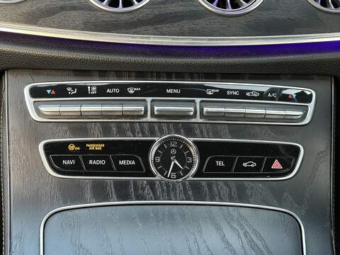 Mercedes-Benz E Class E220d AMG Line - U621