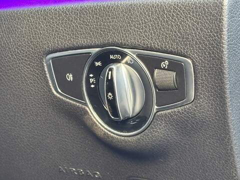Mercedes-Benz E Class E220d AMG Line - U621