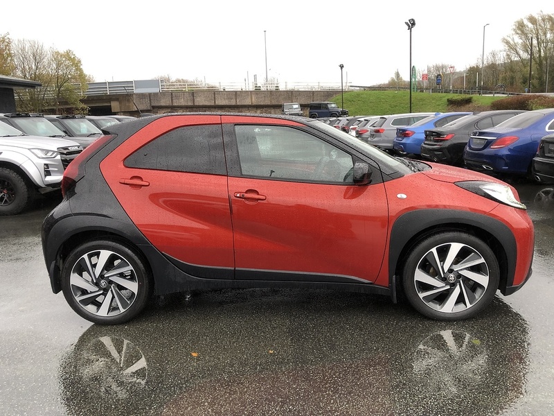 Toyota Aygo X VVT-i Exclusive - U623