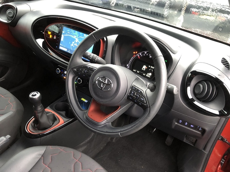 Toyota Aygo X VVT-i Exclusive - U623