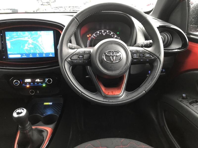 Toyota Aygo X VVT-i Exclusive - U623